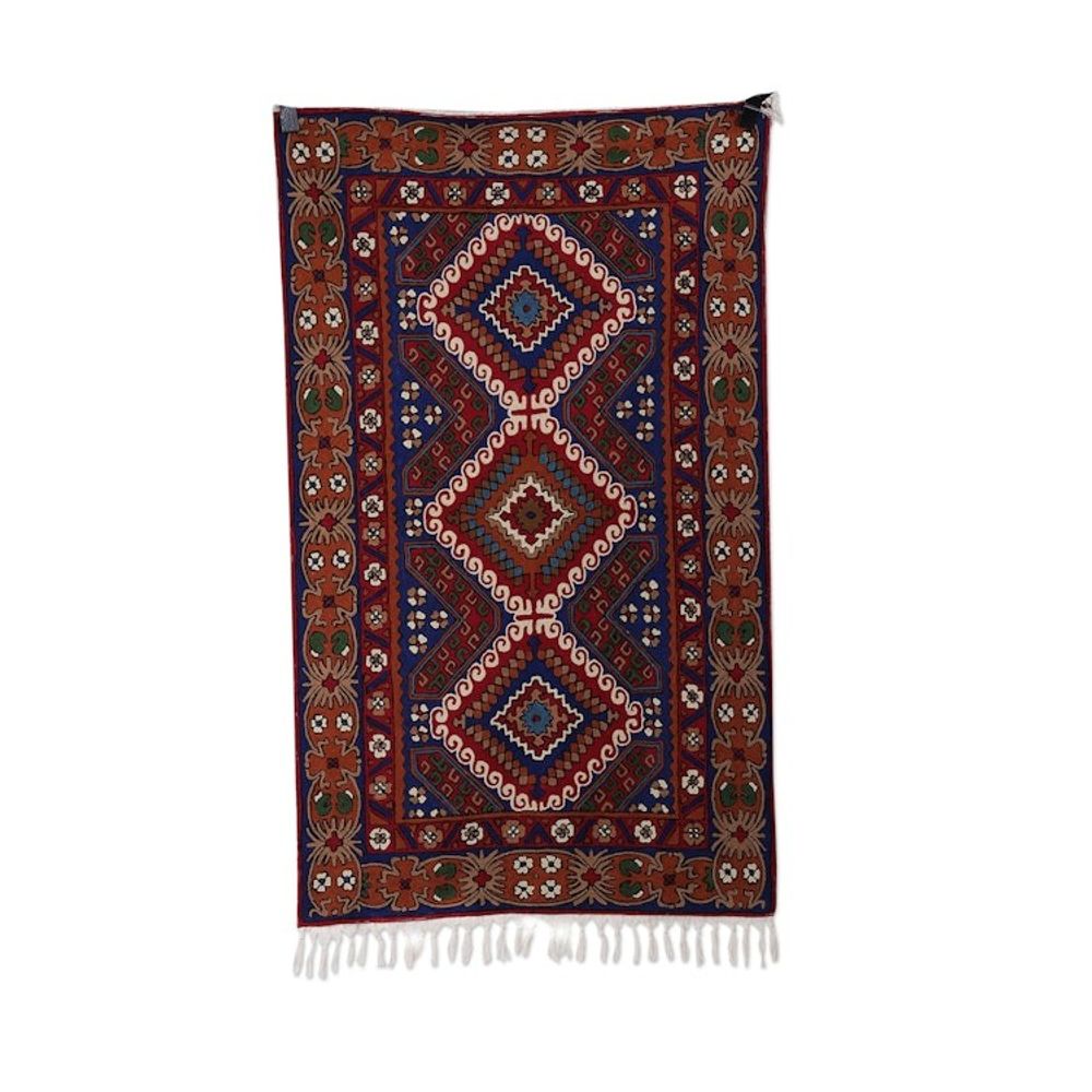 Handcrafted Classic Geometric Chain-Stitched Wool Rug 3x5 'Floral Festivity'