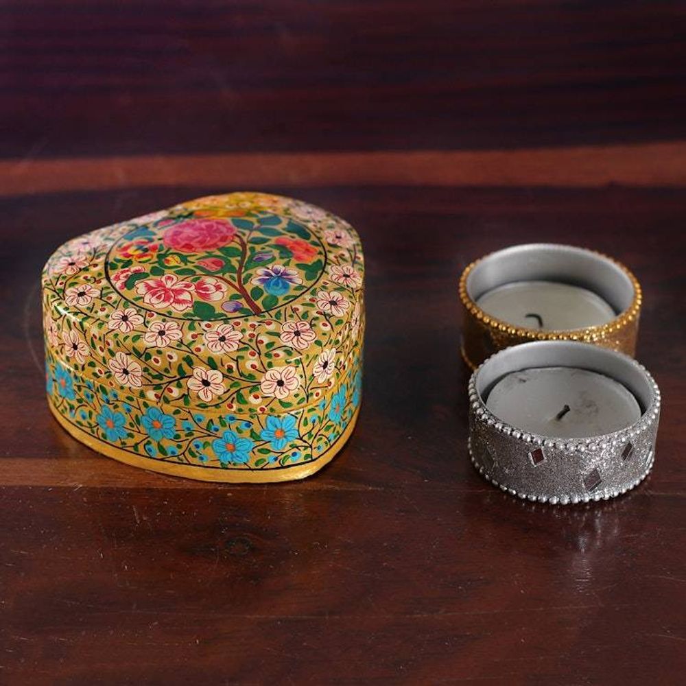 Romantic Spring-Themed Papier Mache Heart Decorative Box 'The Romantic Spring'