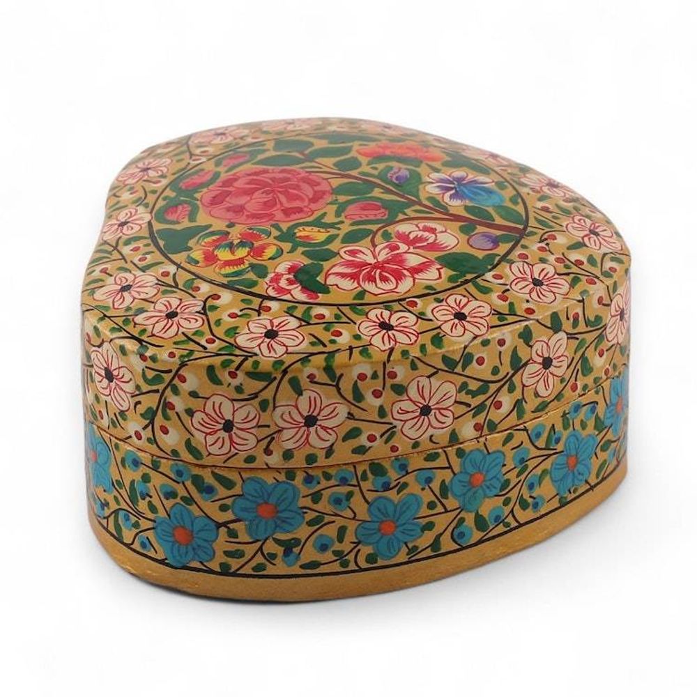 Romantic Spring-Themed Papier Mache Heart Decorative Box 'The Romantic Spring'