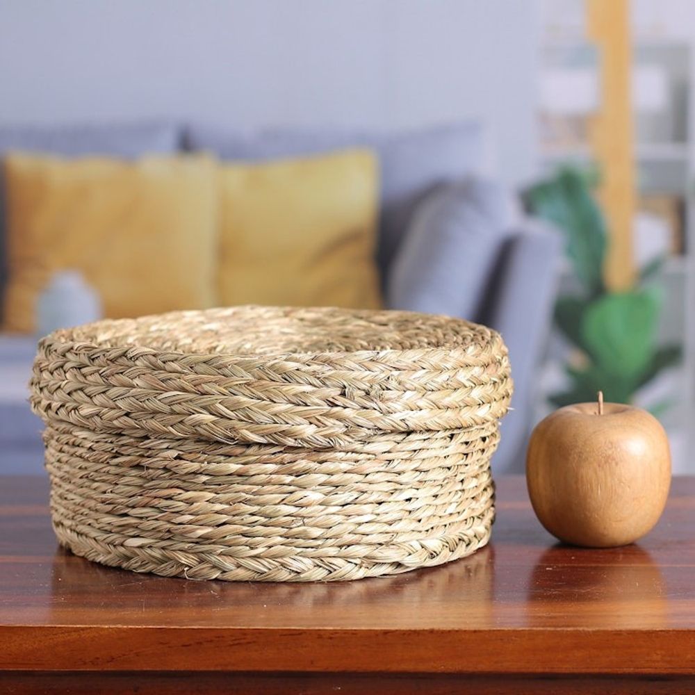 Handwoven Minimalist Round Natural Sabai Grass Fiber Basket 'Rural Minimalism'