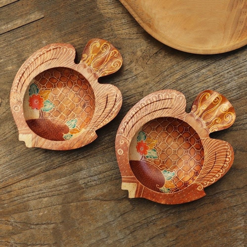 2 Fish-Shaped Decorative Wood Batik Bowls from Java 'Java Fish'
