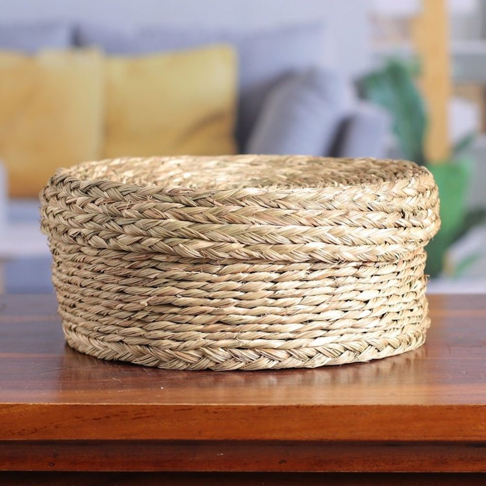 Handwoven Minimalist Round Natural Sabai Grass Fiber Basket 'Rural Minimalism'