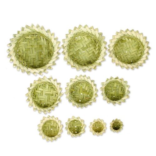 Set of 10 Handcrafted Star Natural Fiber Nesting Baskets 'Convenient Stars'